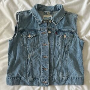 Levi’s cutoff Jean vest
